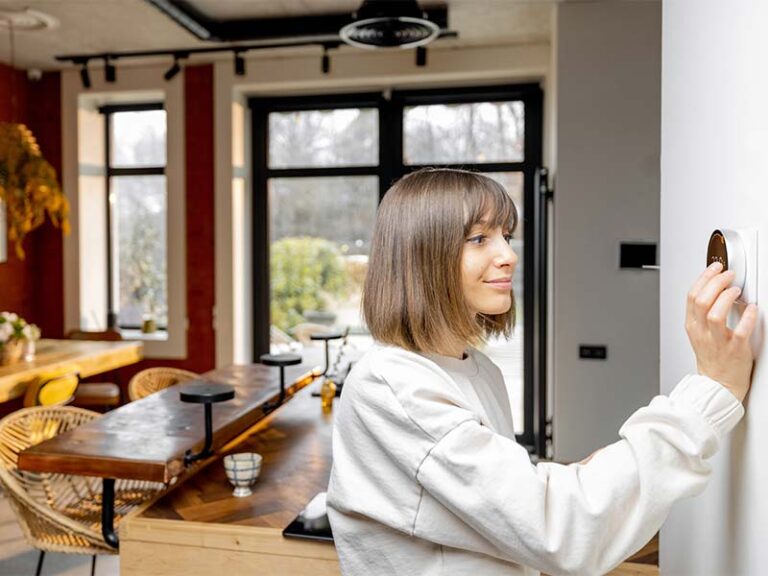 adjusting thermostat